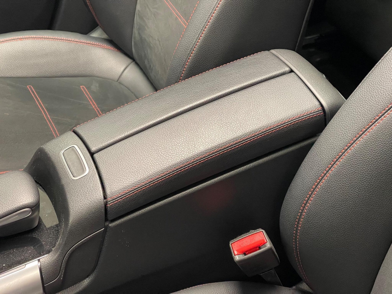 Used Mercedes-Benz GLB 2023 for sale - 77358541: Photo 38