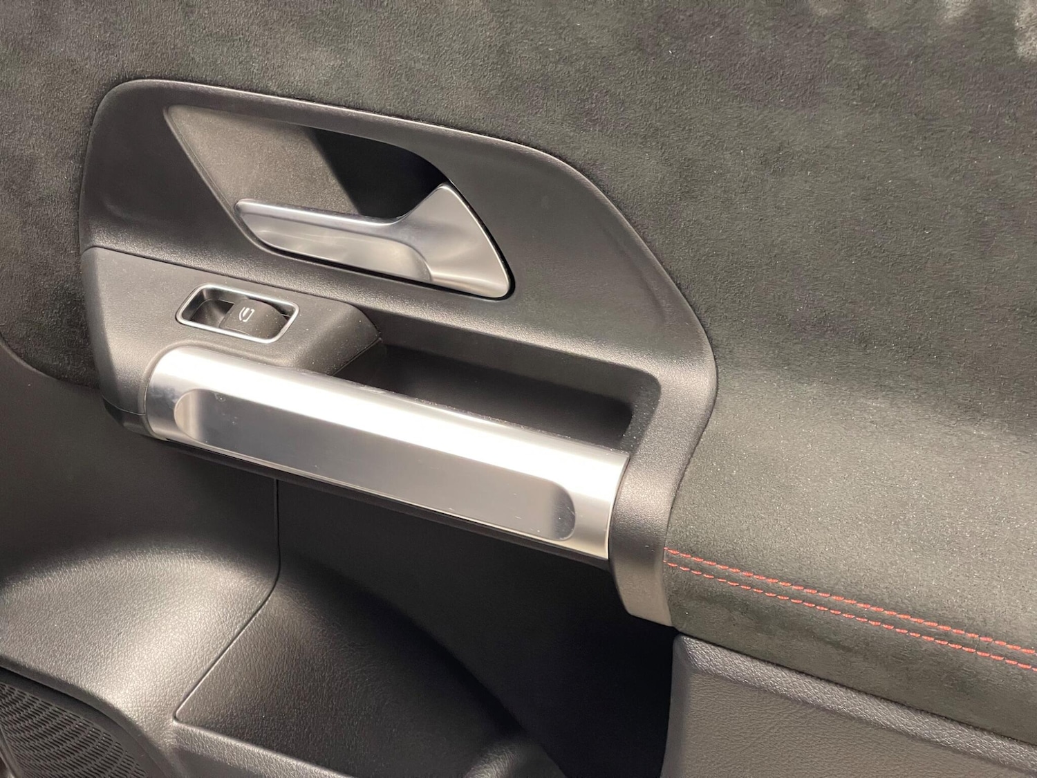 Used Mercedes-Benz GLB 2023 for sale - 77358541: Photo 40