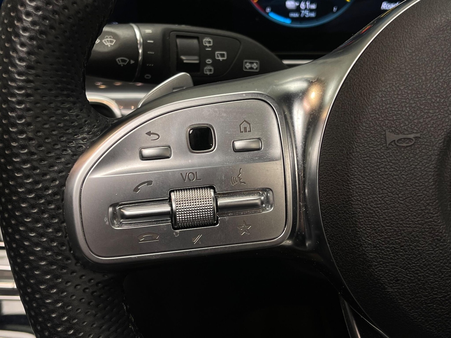 Used Mercedes-Benz EQC 2021 for sale - 76976895: Photo 17