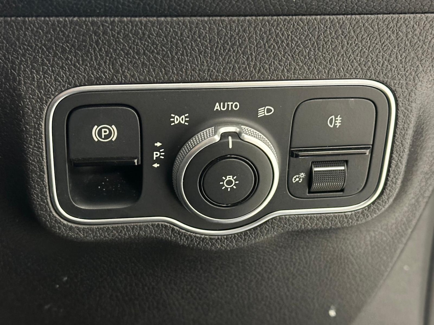 Used Mercedes-Benz GLB for sale - 77330989: Photo 22