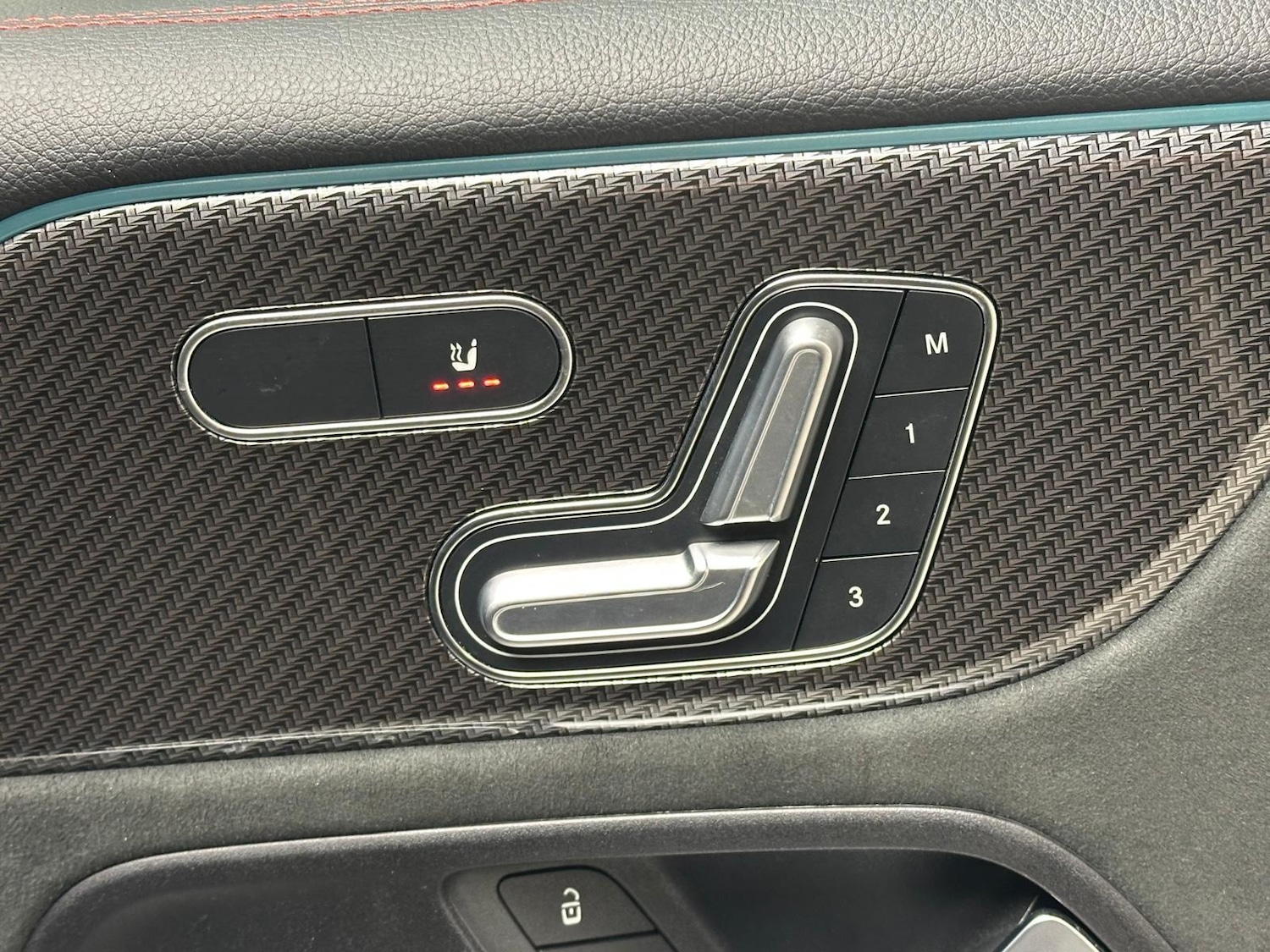 Used Mercedes-Benz GLB for sale - 77330989: Photo 23