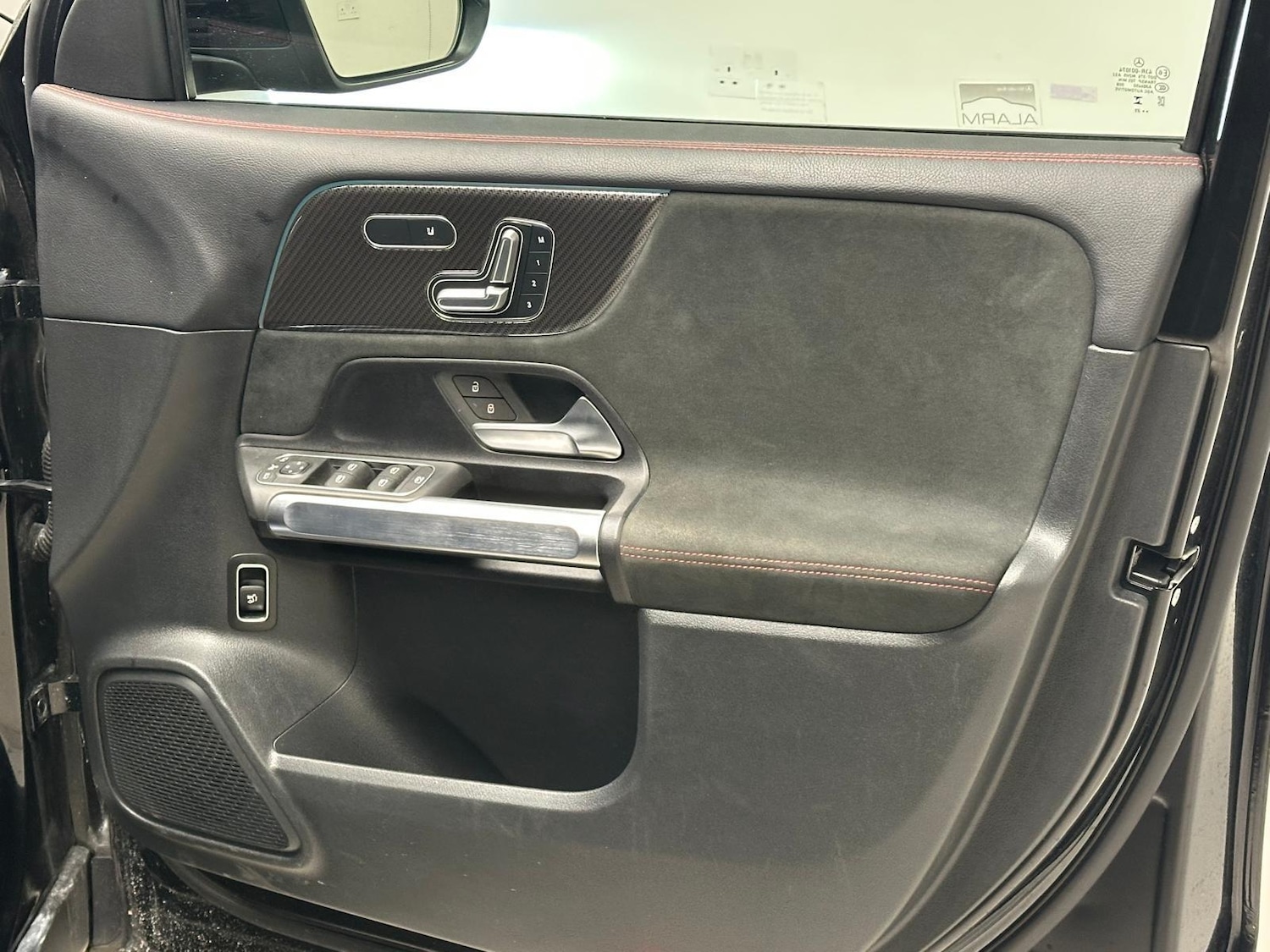 Used Mercedes-Benz GLB for sale - 77330989: Photo 24