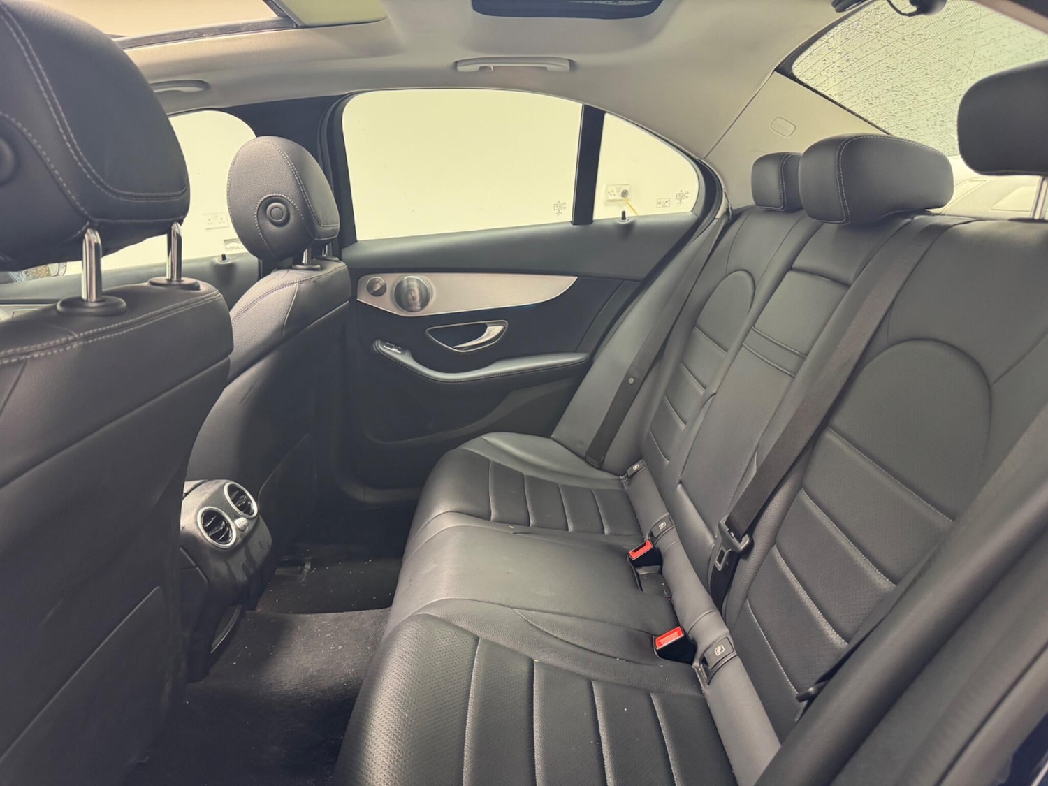 Used Mercedes-Benz C Class 2018 for sale - 78058602: Photo 12