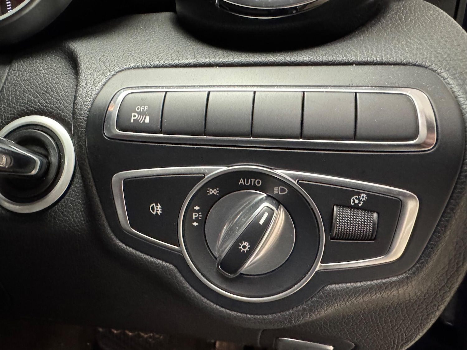 Used Mercedes-Benz C Class 2018 for sale - 78058602: Photo 13