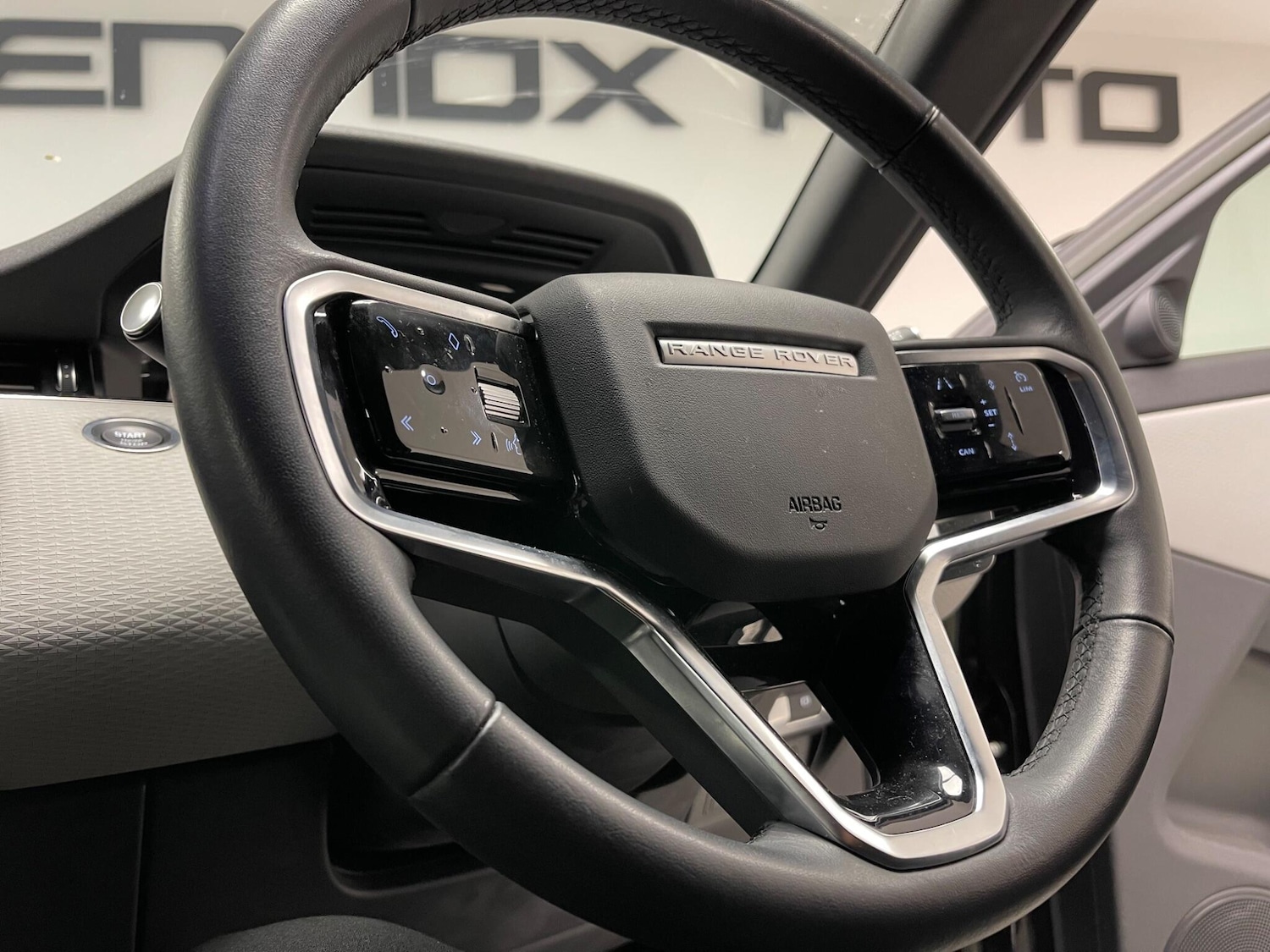 Used Land Rover Range Rover Evoque 2025 for sale - 76388799: Photo 25