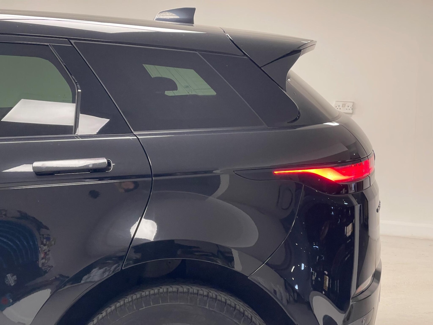 Used Land Rover Range Rover Evoque 2025 for sale - 76388799: Photo 27