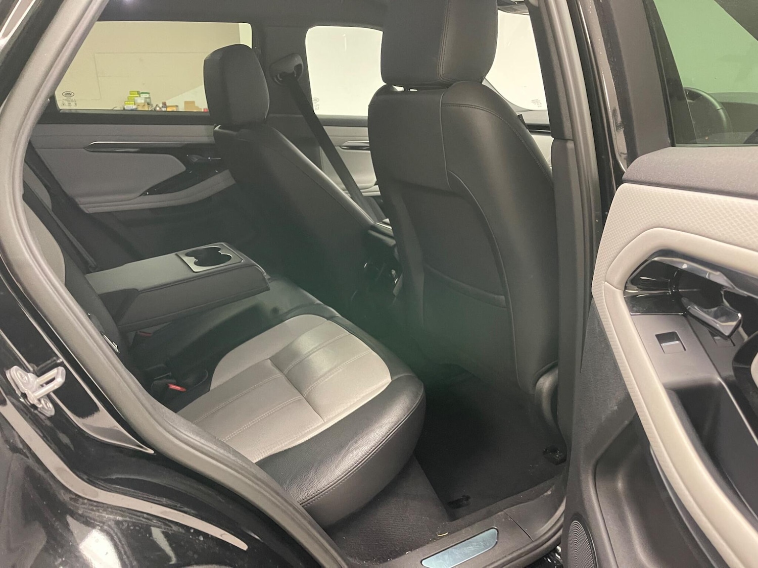 Used Land Rover Range Rover Evoque 2025 for sale - 76388799: Photo 9