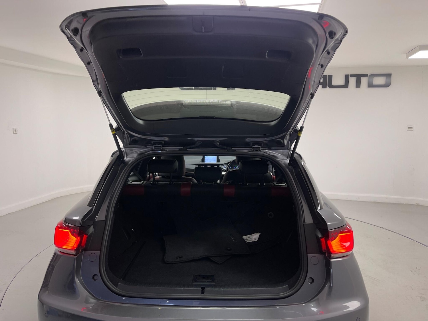 Used Lexus CT 2020 for sale - 76326545: Photo 29