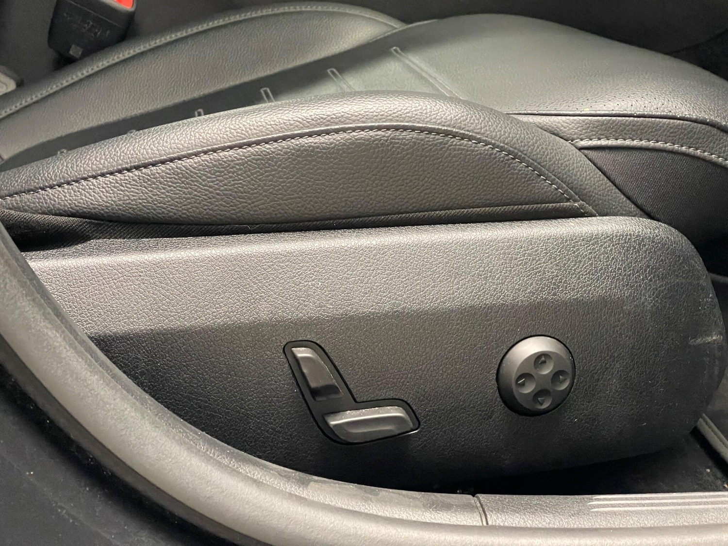 Used Mercedes-Benz C Class 2023 for sale - 76408471: Photo 21