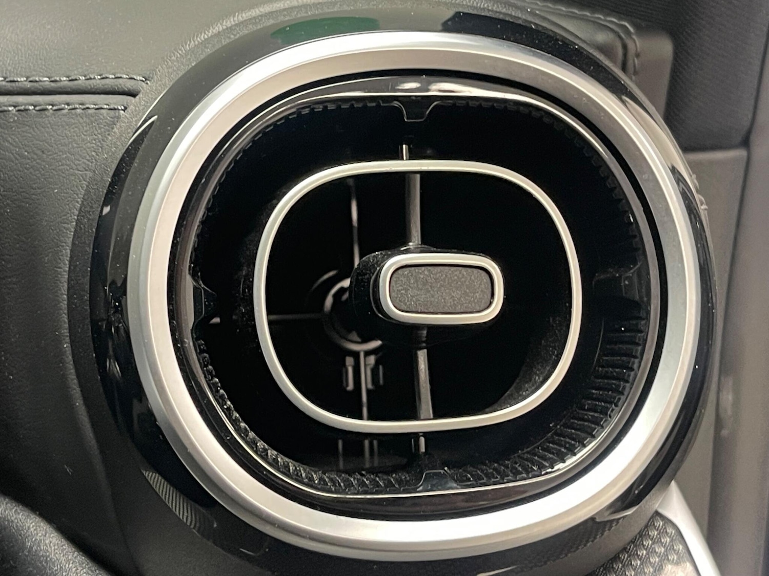 Used Mercedes-Benz C Class 2023 for sale - 76408471: Photo 28