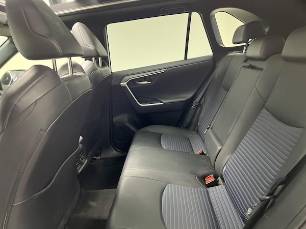 Used Toyota RAV4 2021 for sale - 75225470: Photo 11