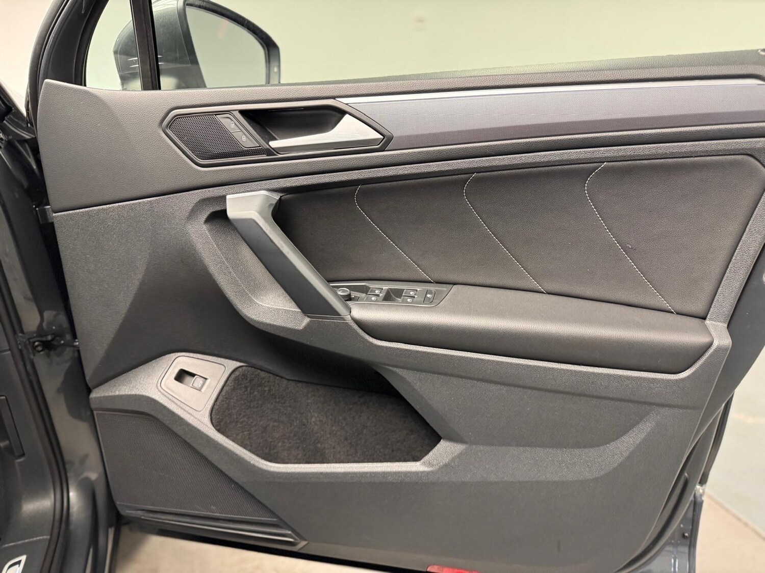 Used Volkswagen Tiguan for sale - 77940713: Photo 21