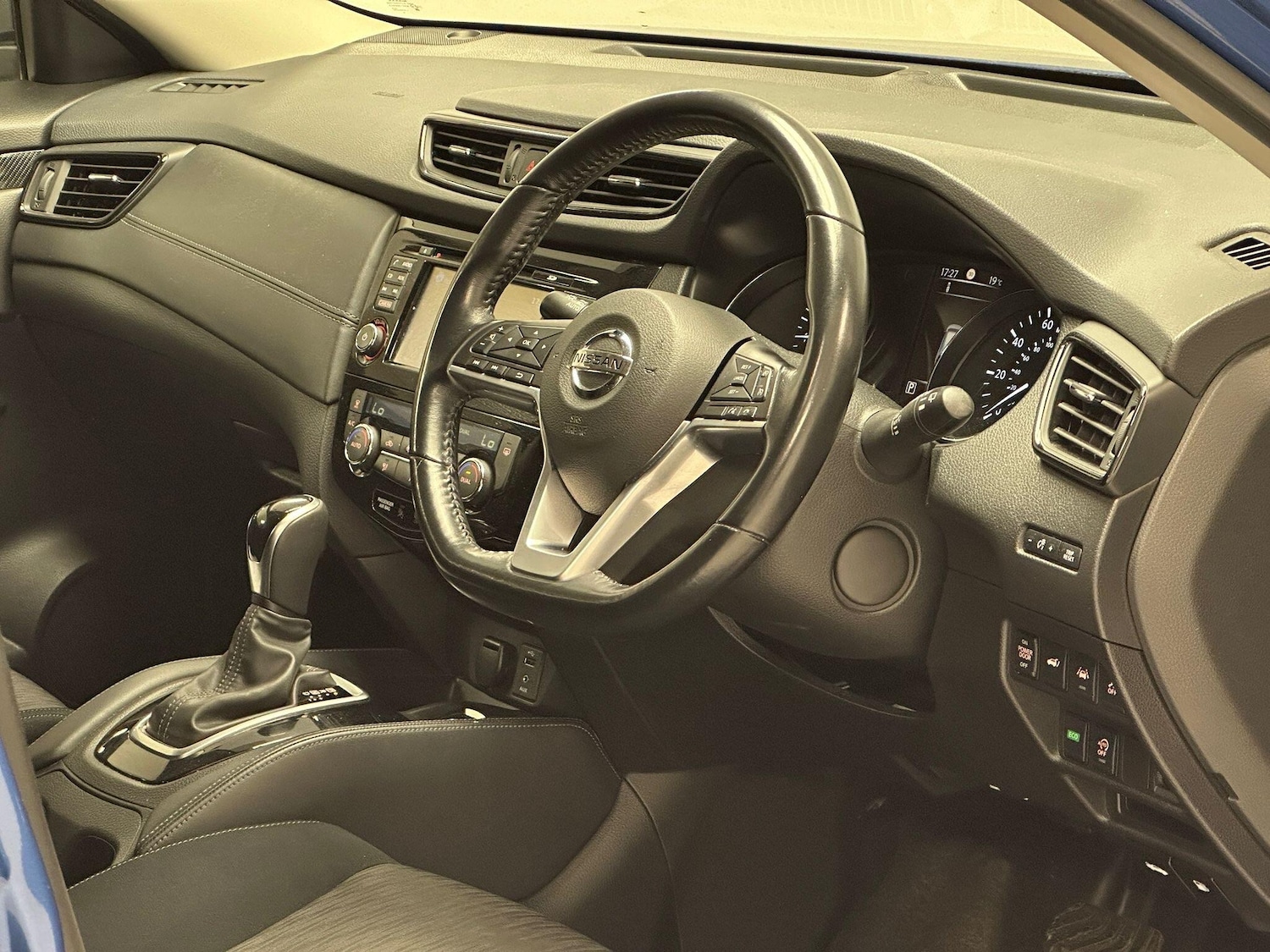 Used Nissan X-Trail 2019 for sale - 76024329: Photo 10