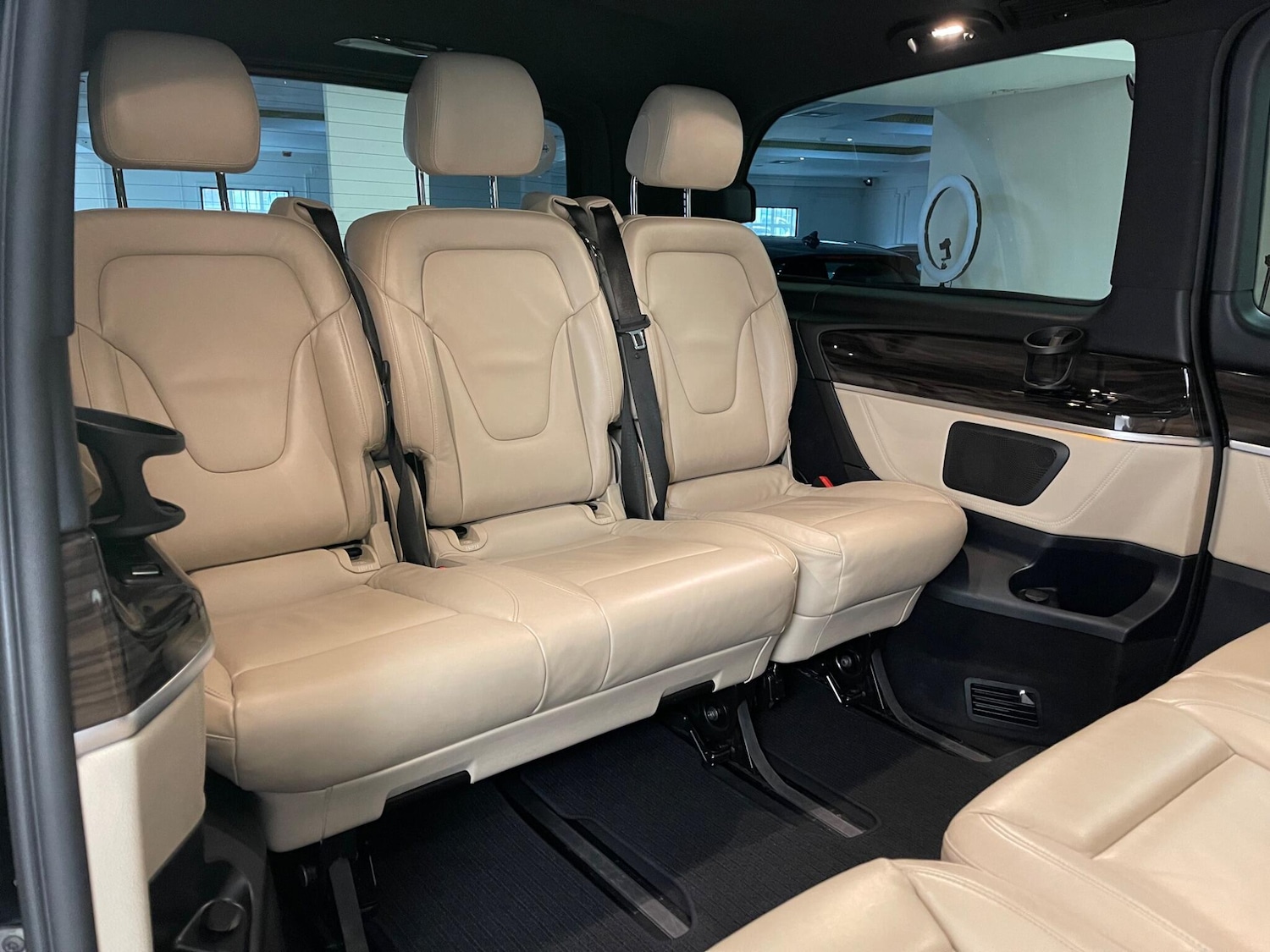 Used Mercedes-Benz V-Class 2020 for sale - 76380759: Photo 15