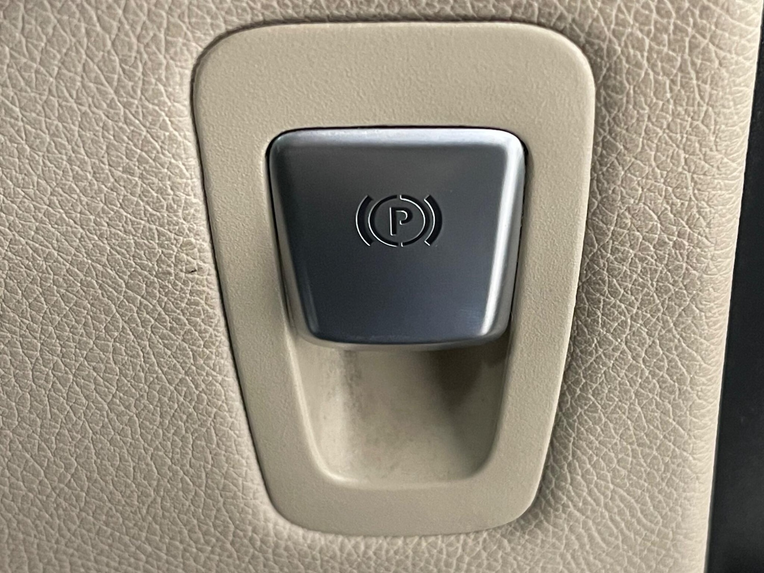 Used Mercedes-Benz V-Class 2020 for sale - 76380759: Photo 24