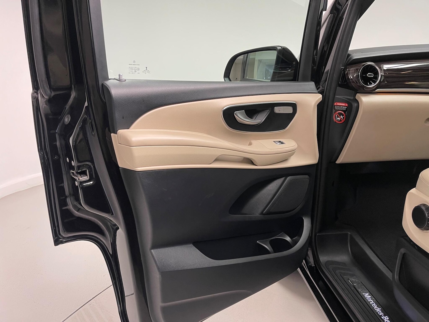 Used Mercedes-Benz V-Class 2020 for sale - 76380759: Photo 29