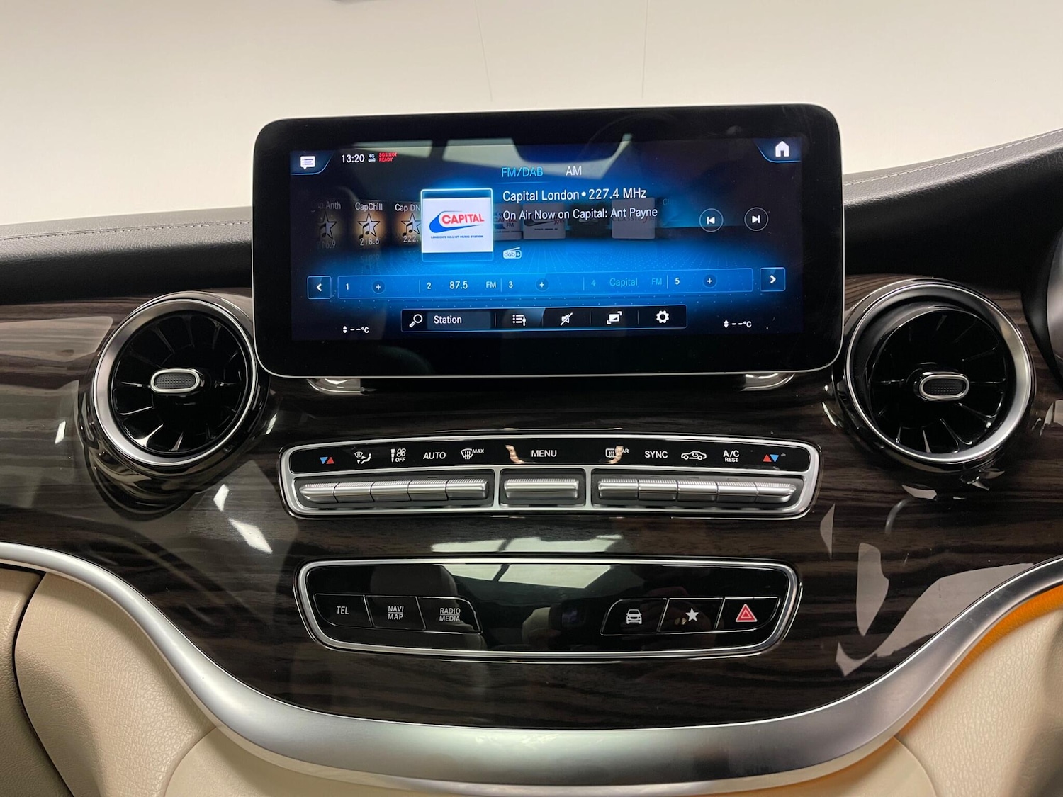 Used Mercedes-Benz V-Class 2020 for sale - 76380759: Photo 36