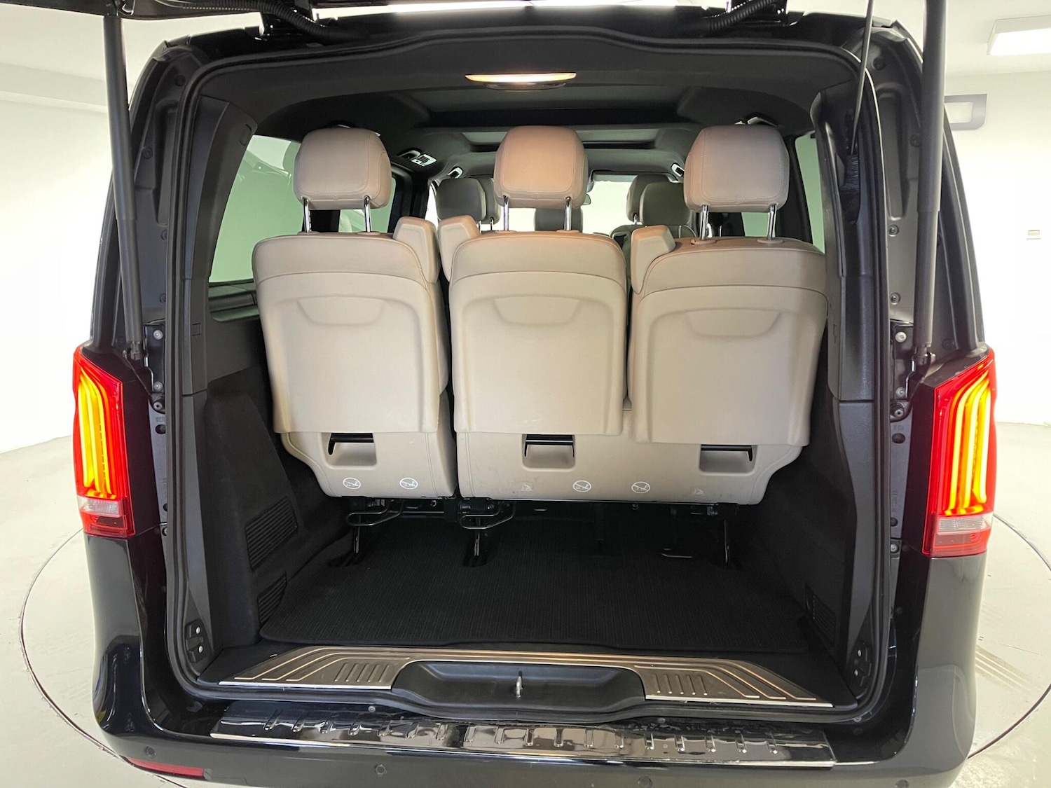 Used Mercedes-Benz V-Class 2020 for sale - 76380759: Photo 60