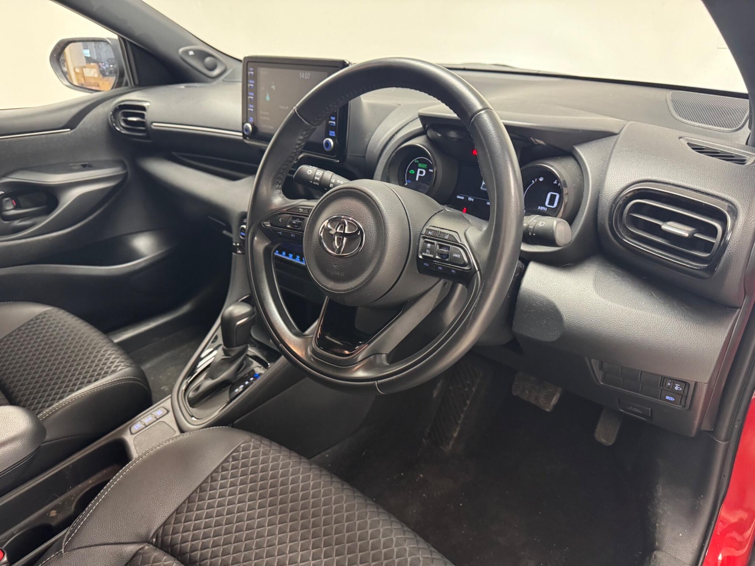 Used Toyota Yaris for sale - 78128240: Photo 10