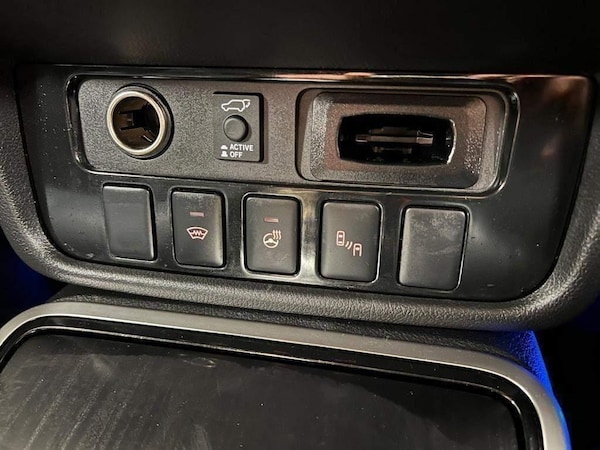 Used Mitsubishi Outlander 2018 for sale - 72803249: Photo 13