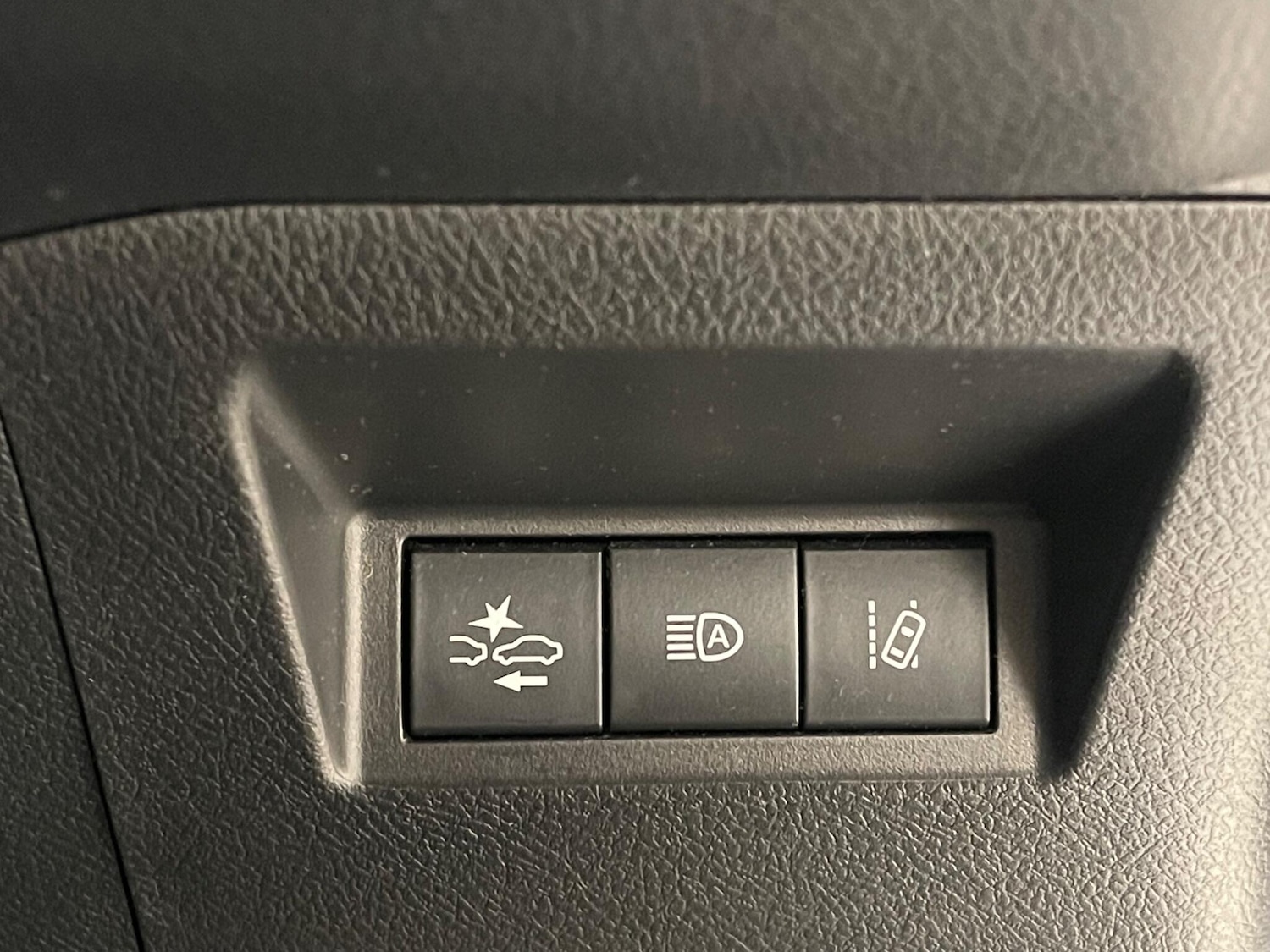 Used Toyota Yaris for sale - 76498670: Photo 19