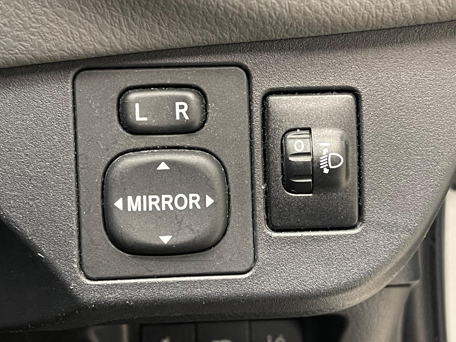 Used Toyota Yaris for sale - 76498670: Photo 20