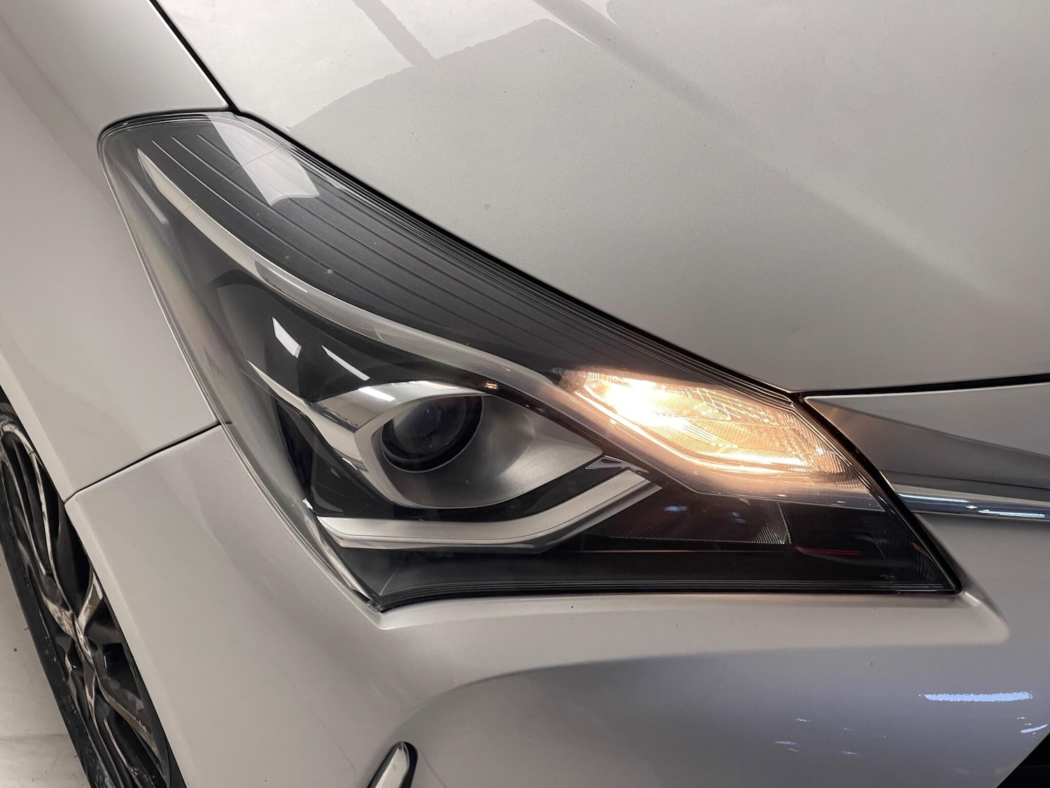 Used Toyota Yaris for sale - 76498670: Photo 34