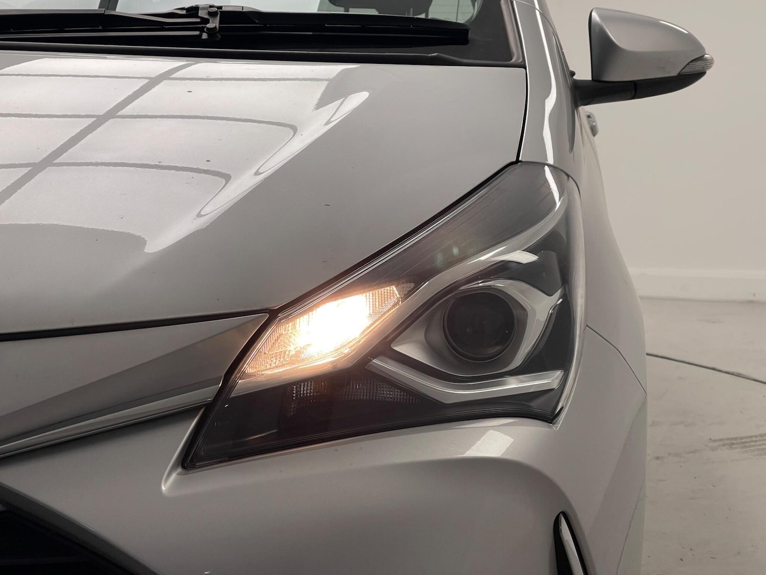 Used Toyota Yaris for sale - 76498670: Photo 35