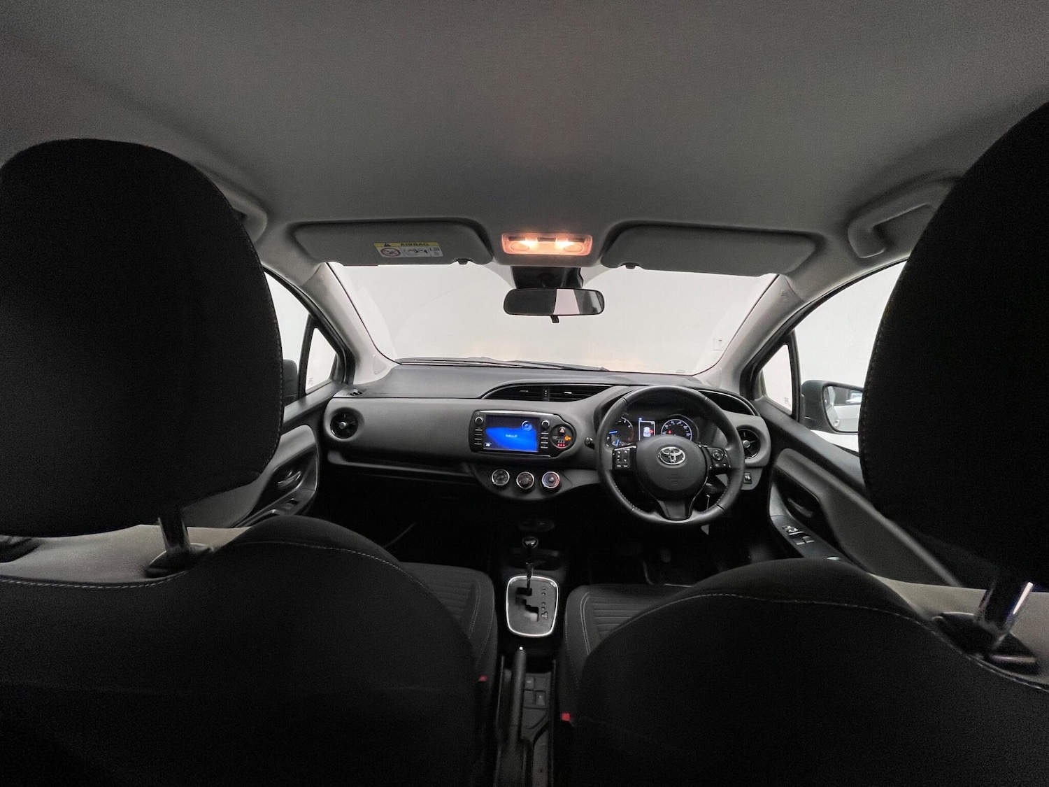 Used Toyota Yaris for sale - 76498670: Photo 7