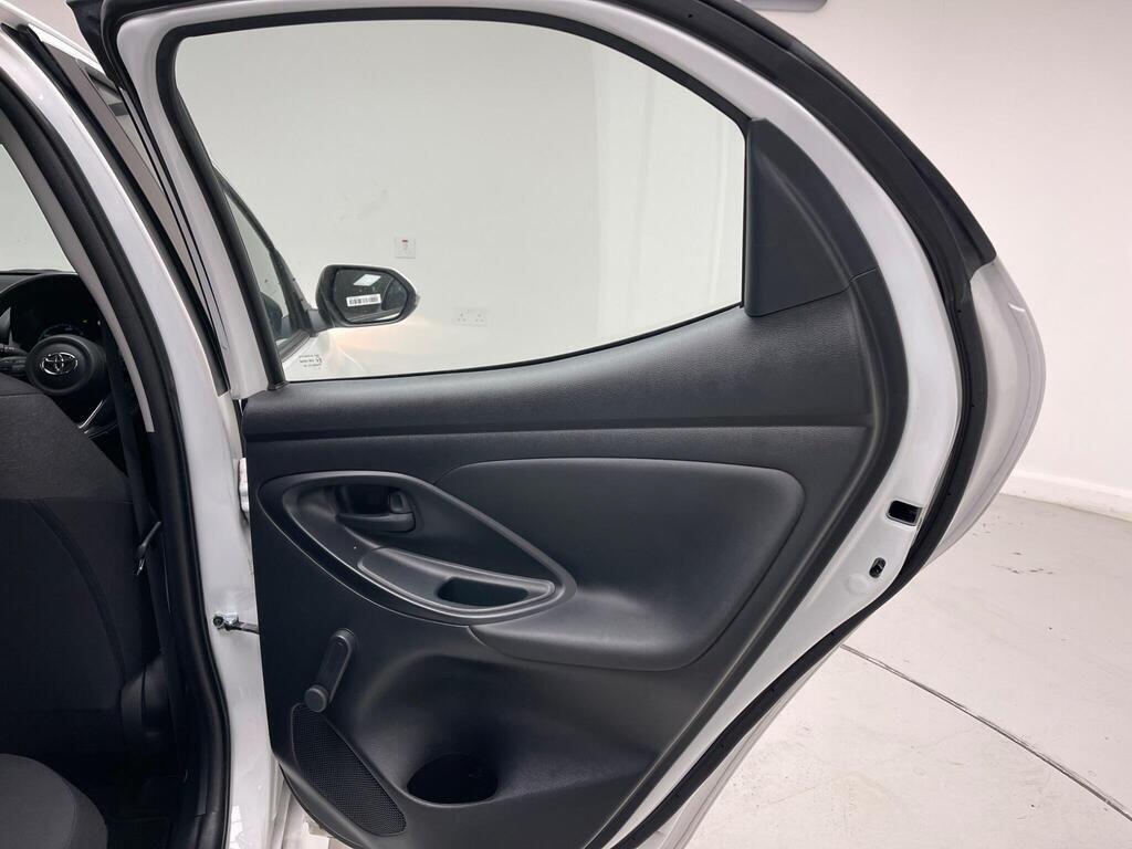 Used Toyota Yaris 2023 for sale - 76850199: Photo 17