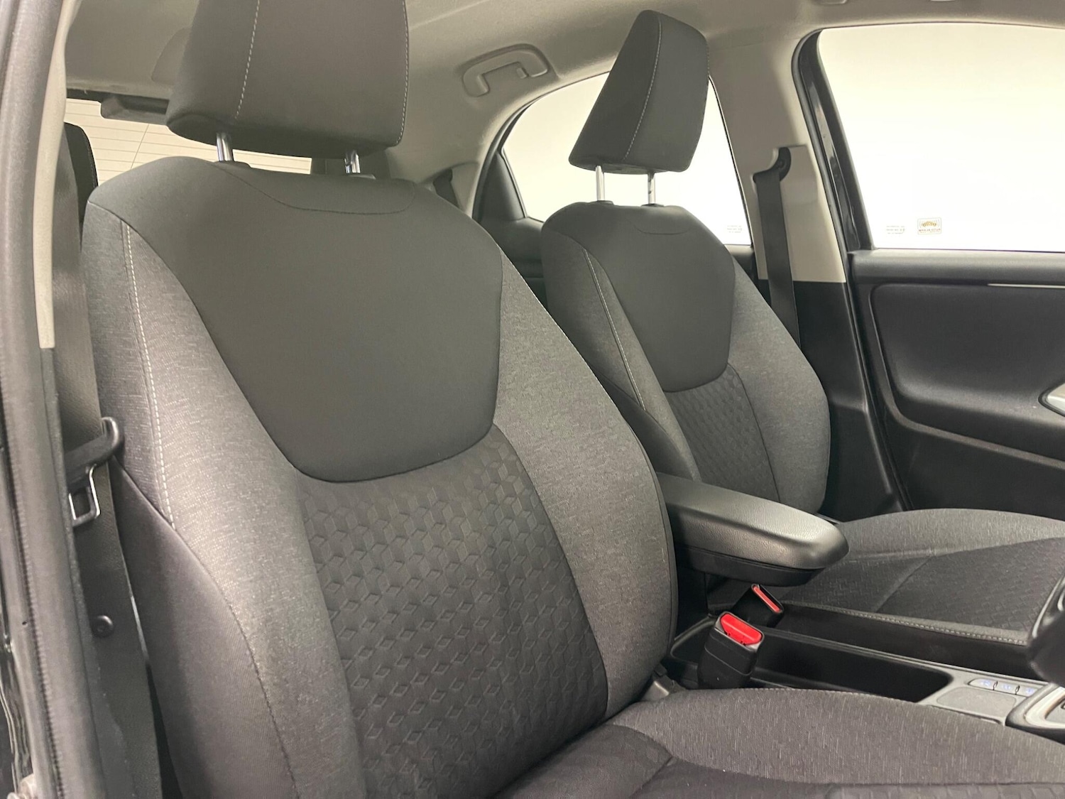 Used Toyota Yaris 2023 for sale - 76214714: Photo 10