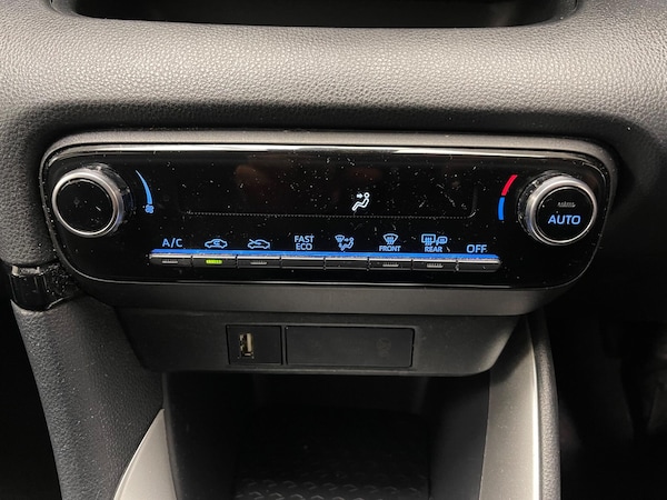 Used Toyota Yaris 2023 for sale - 76214714: Photo 17