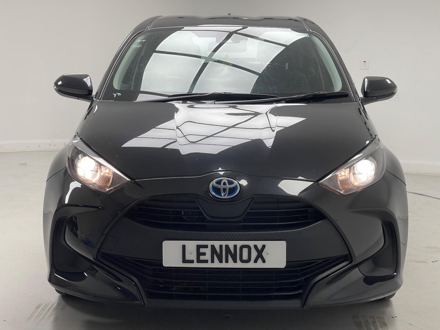 Used Toyota Yaris 2023 for sale - 76214714: Photo 2