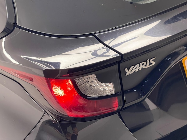 Used Toyota Yaris 2023 for sale - 76214714: Photo 25