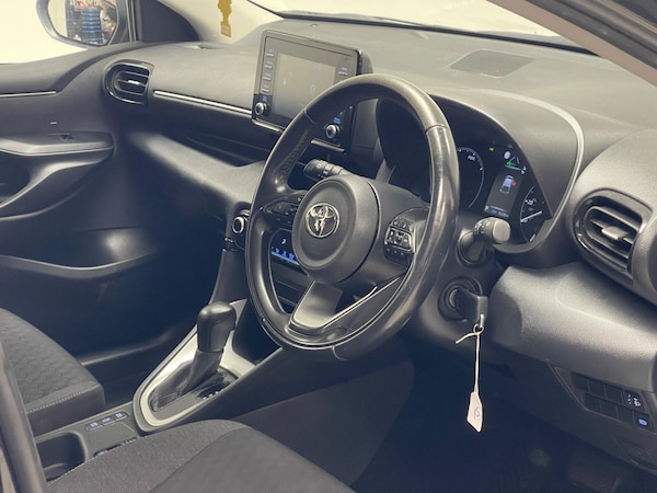 Used Toyota Yaris 2023 for sale - 76214714: Photo 30