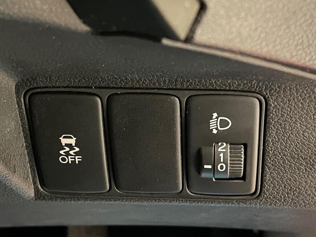 Used Honda Civic 2013 for sale - 77400622: Photo 19