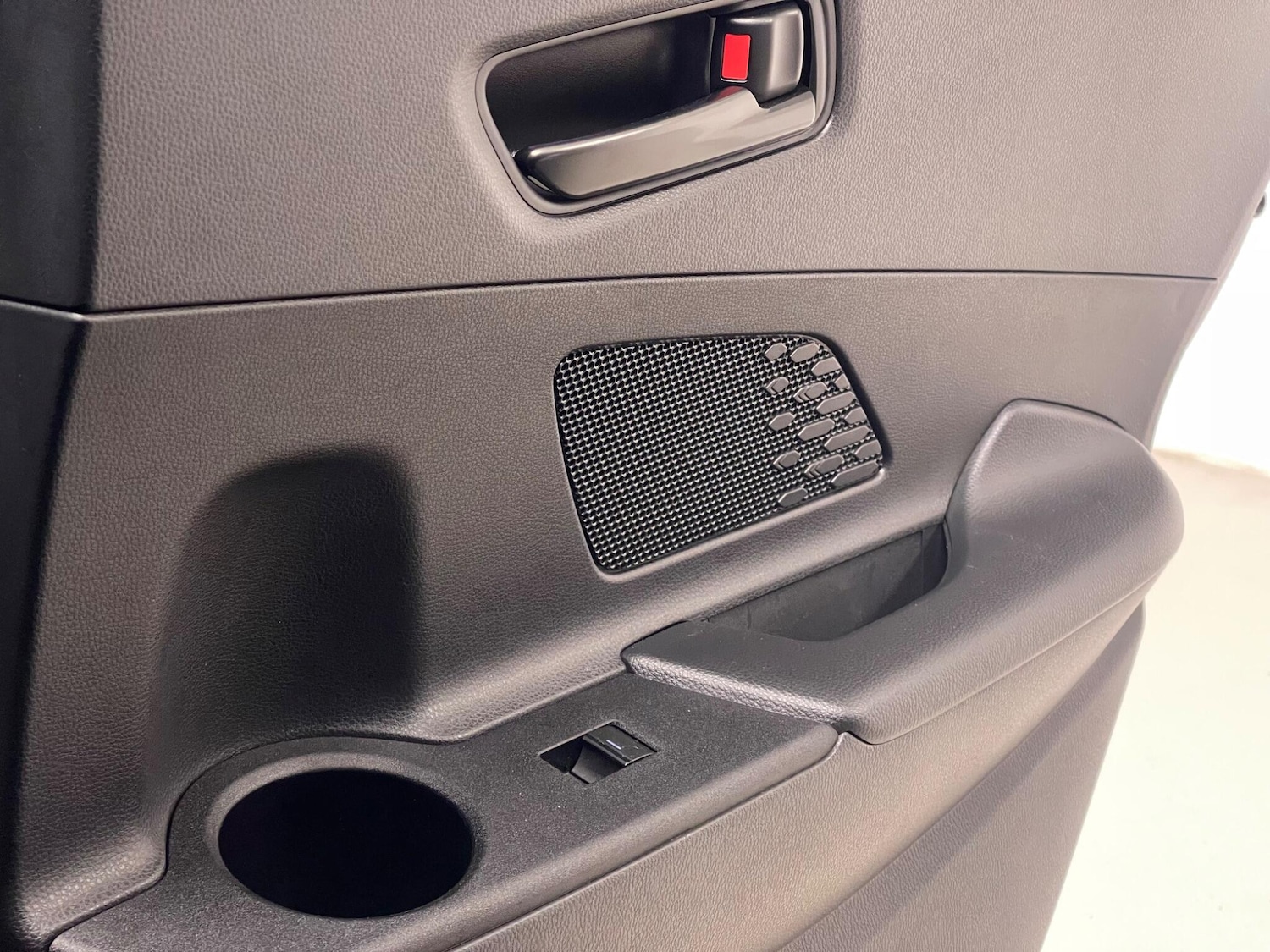 Used Toyota C-HR 2024 for sale - 77511191: Photo 18