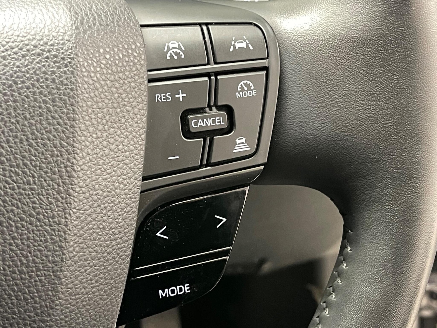 Used Toyota C-HR 2024 for sale - 77511191: Photo 28