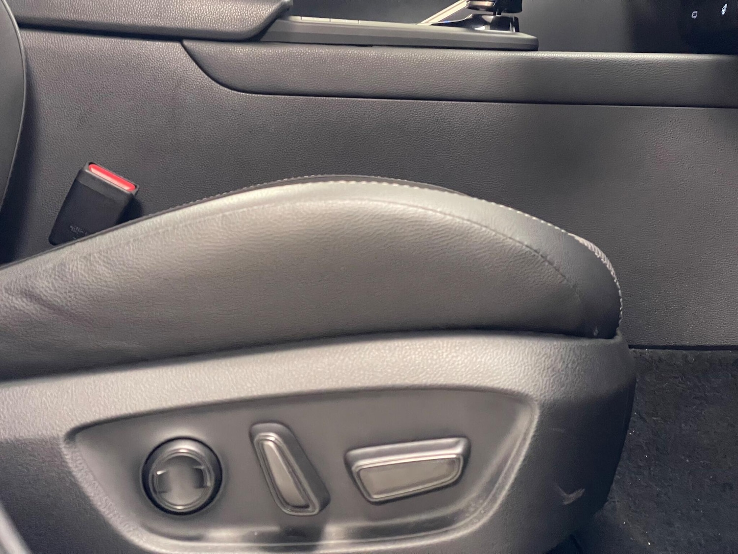 Used Toyota C-HR 2024 for sale - 77511191: Photo 30