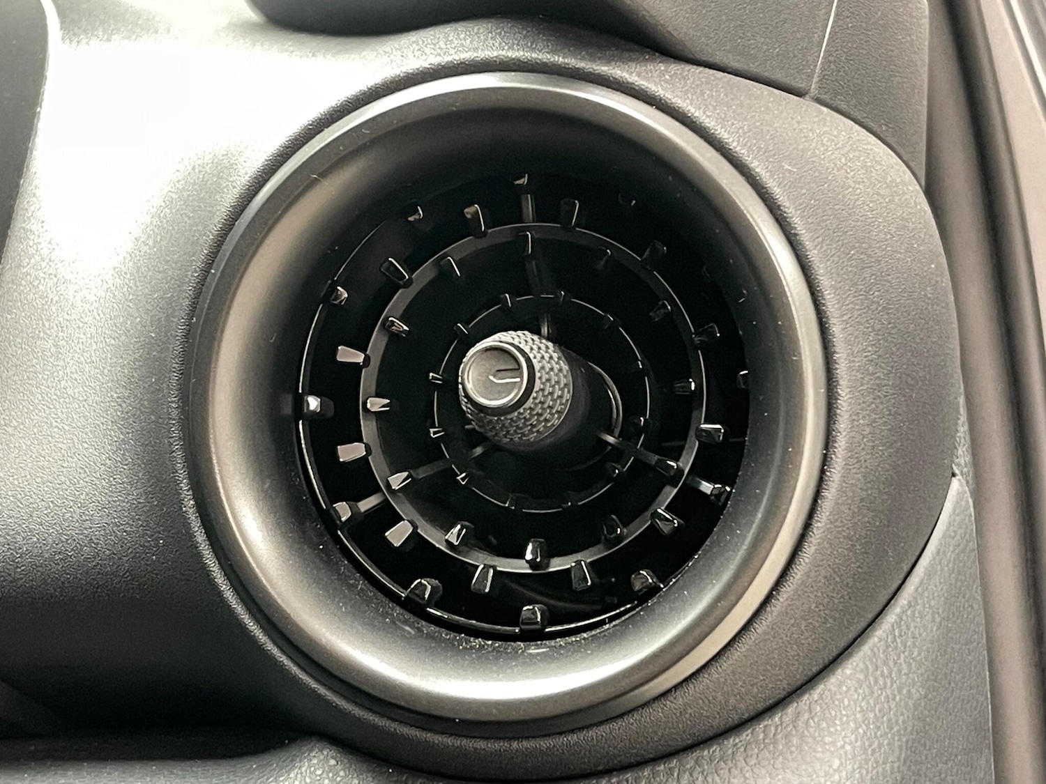 Used Toyota C-HR 2024 for sale - 77511191: Photo 32