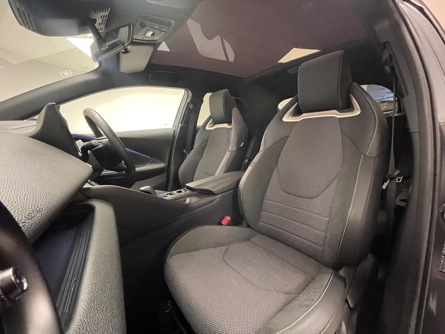 Used Toyota C-HR 2024 for sale - 77511191: Photo 38