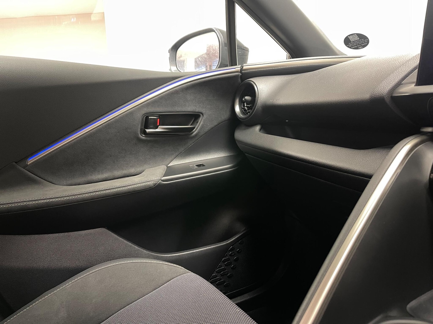 Used Toyota C-HR 2024 for sale - 77511191: Photo 9