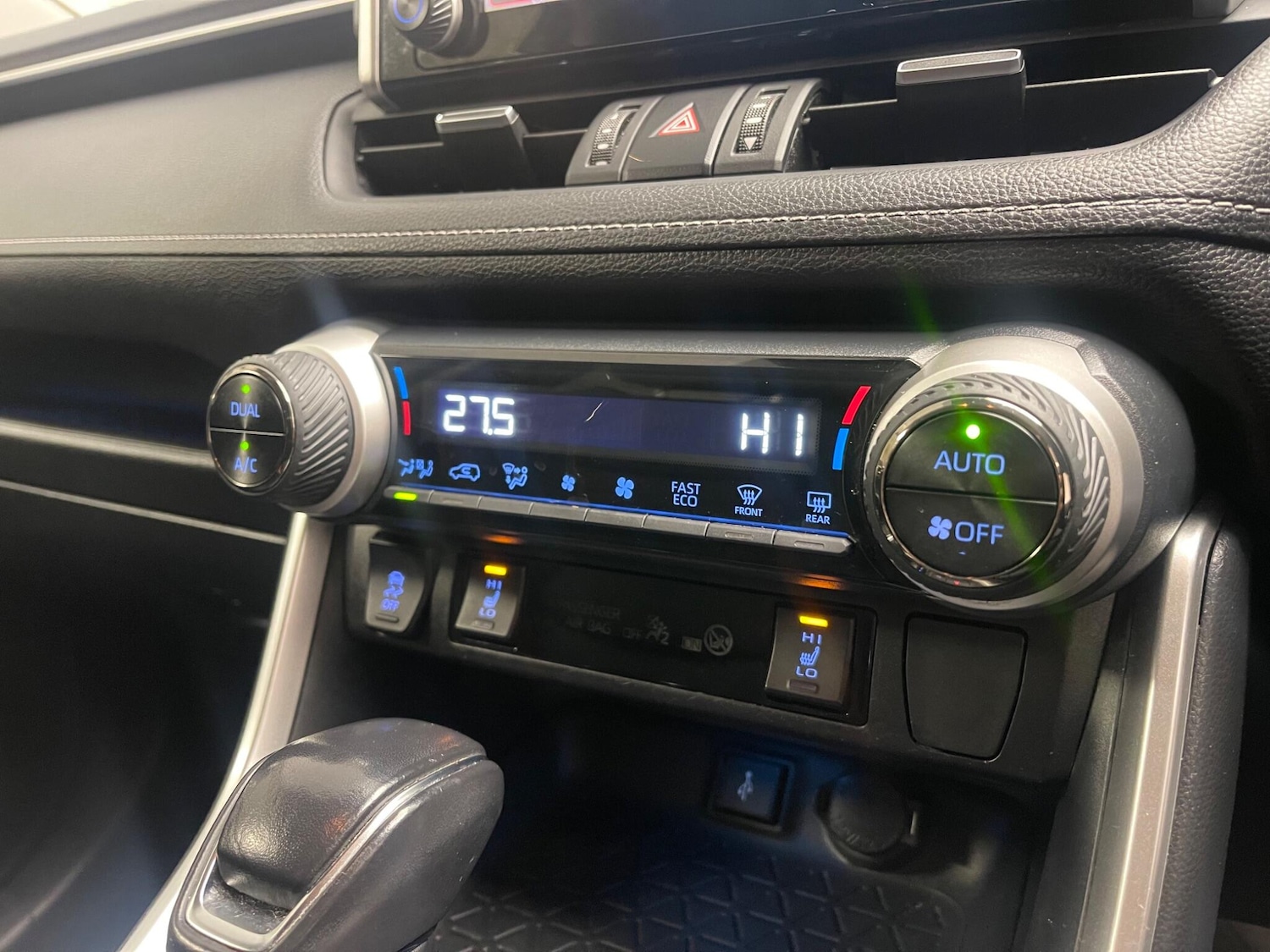 Used Toyota RAV4 2021 for sale - 76326789: Photo 10