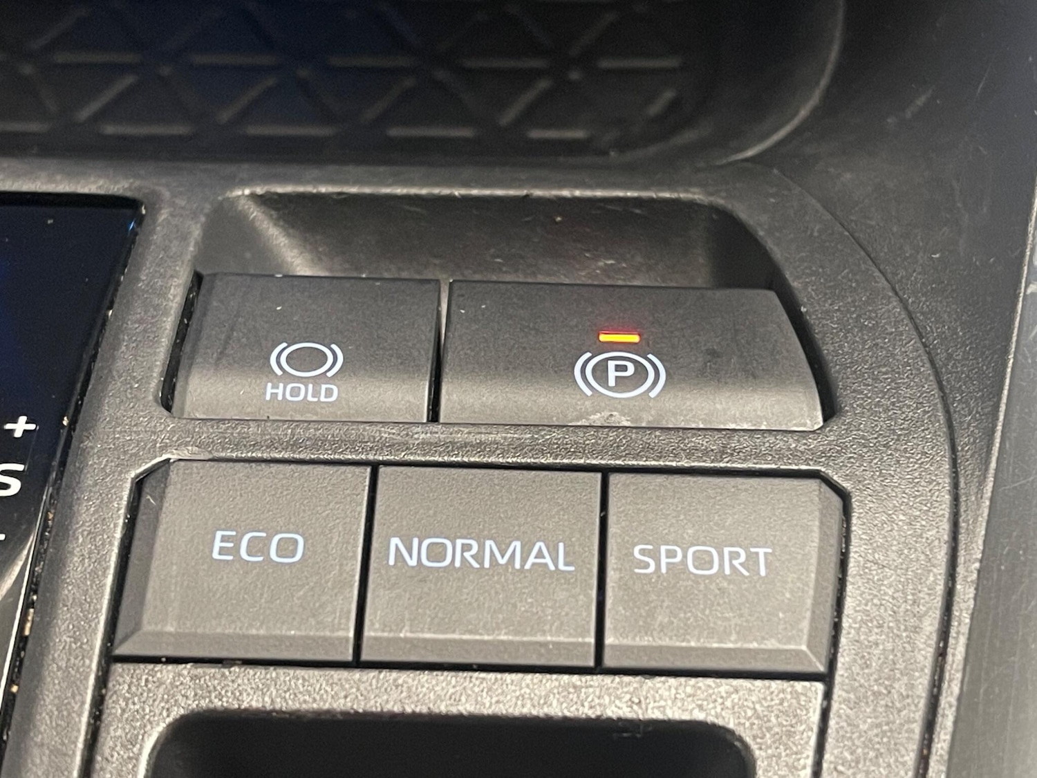 Used Toyota RAV4 2021 for sale - 76326789: Photo 14