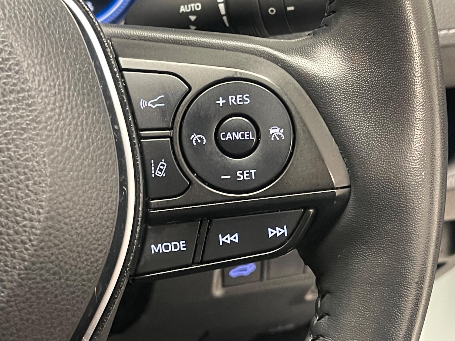 Used Toyota RAV4 2021 for sale - 76326789: Photo 17