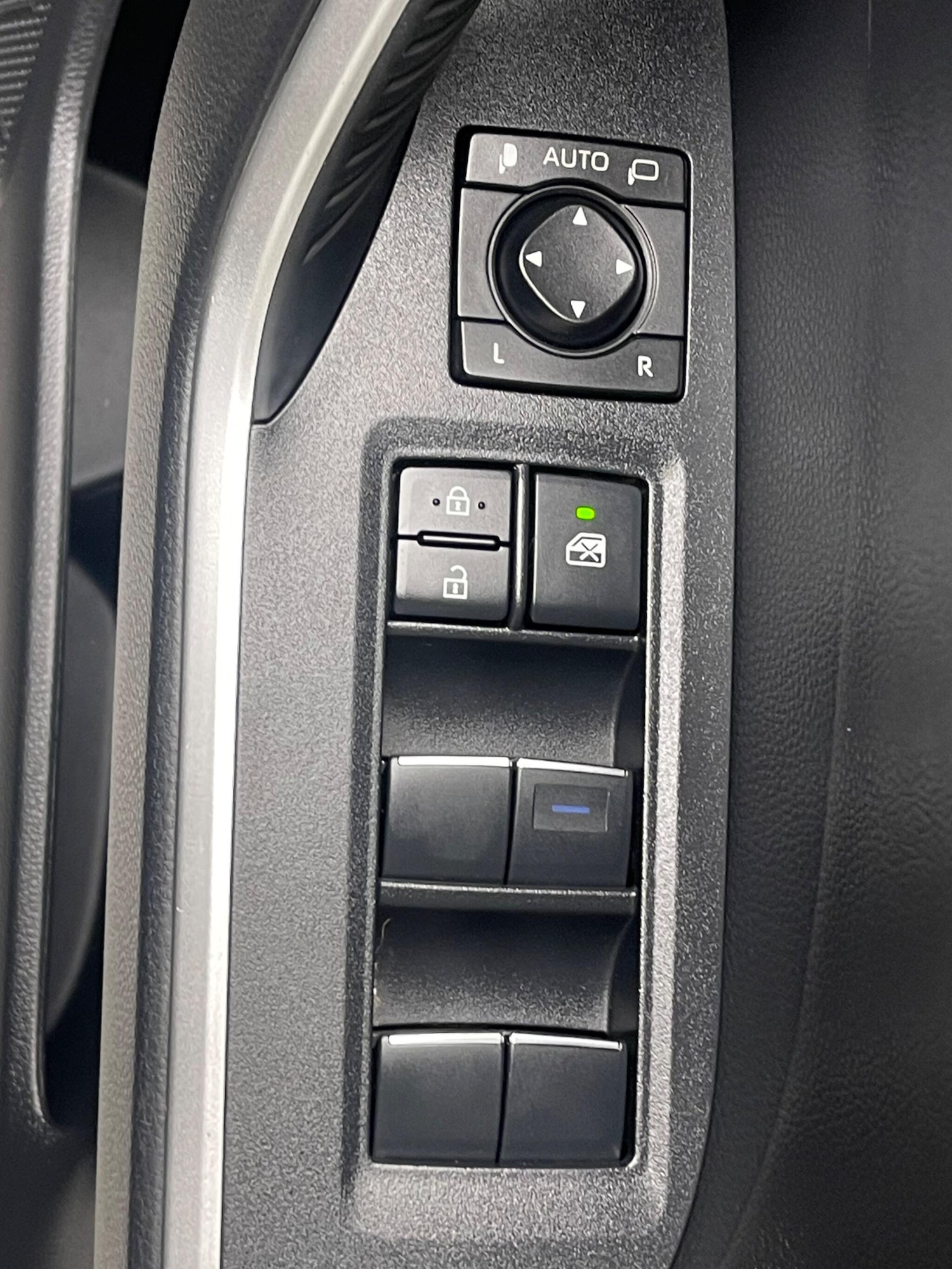 Used Toyota RAV4 2021 for sale - 76326789: Photo 20