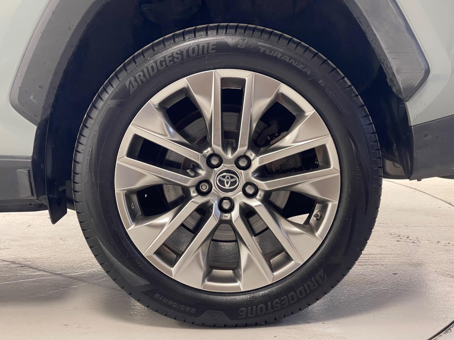 Used Toyota RAV4 2021 for sale - 76326789: Photo 24