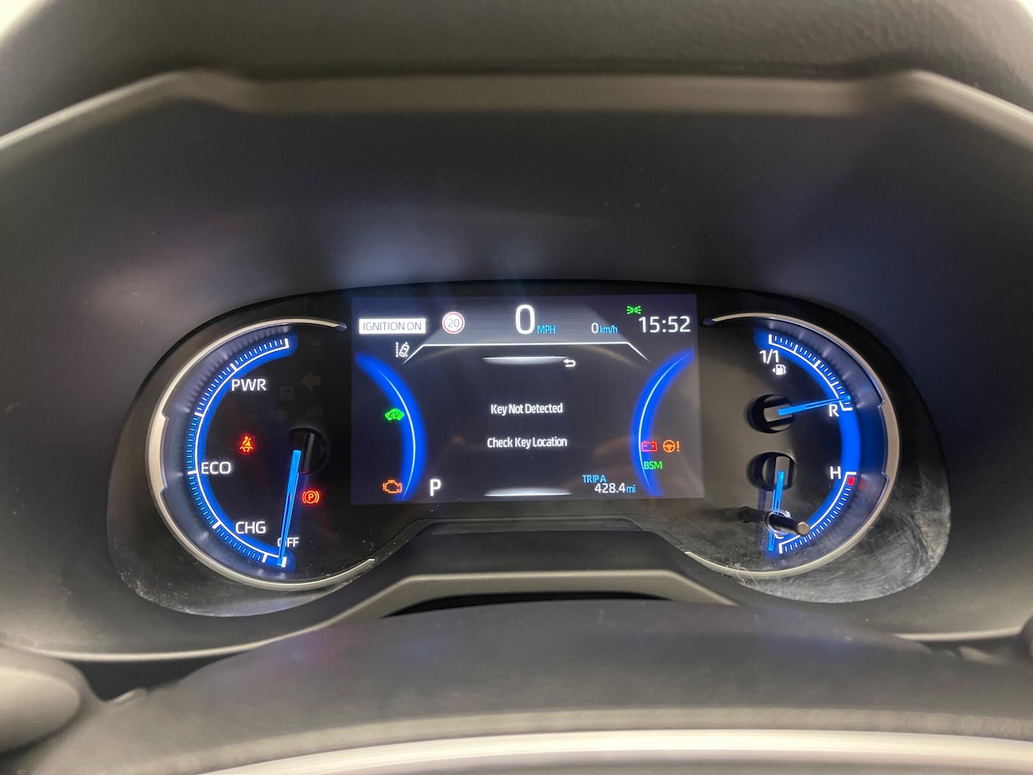 Used Toyota RAV4 2021 for sale - 76326789: Photo 27