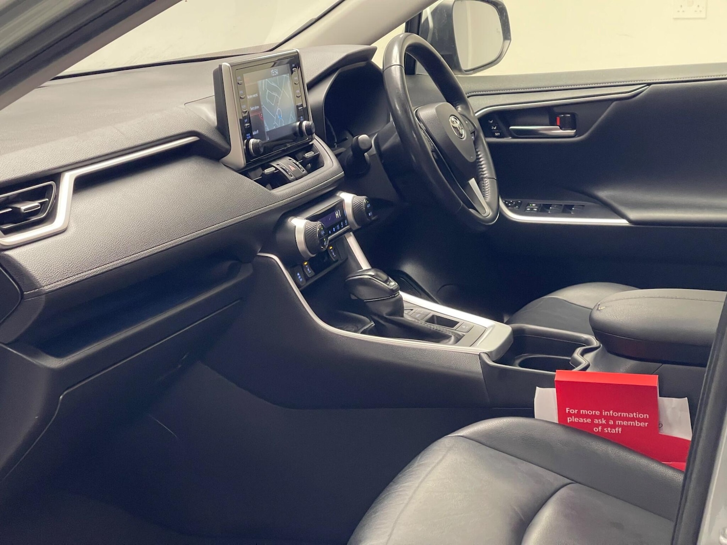 Used Toyota RAV4 2021 for sale - 76326789: Photo 31