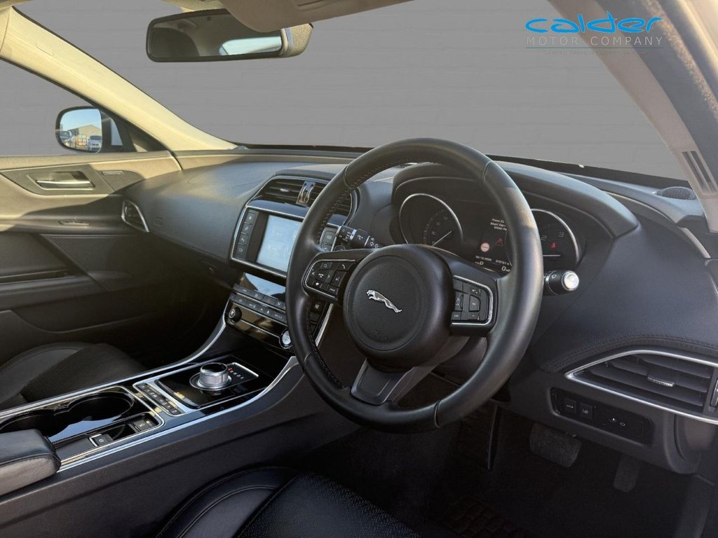 Used Jaguar XE 2015 for sale - 76783364: Photo 27